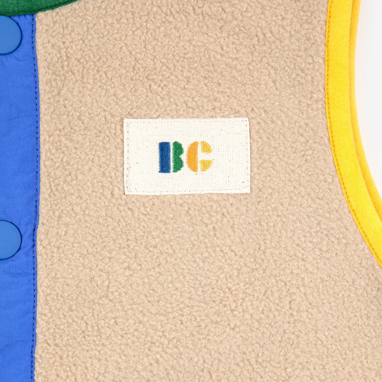 儿童米色抓绒马甲