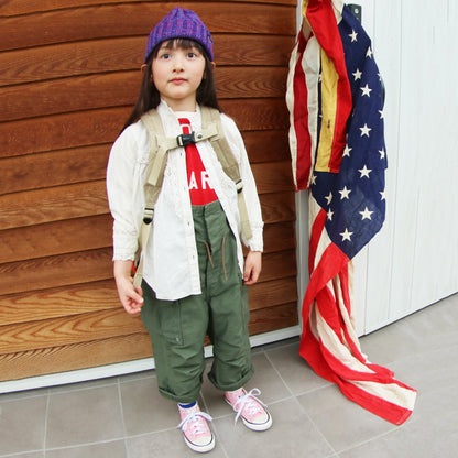 儿童蓝色针织帽子