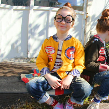 儿童深蓝色牛仔裤