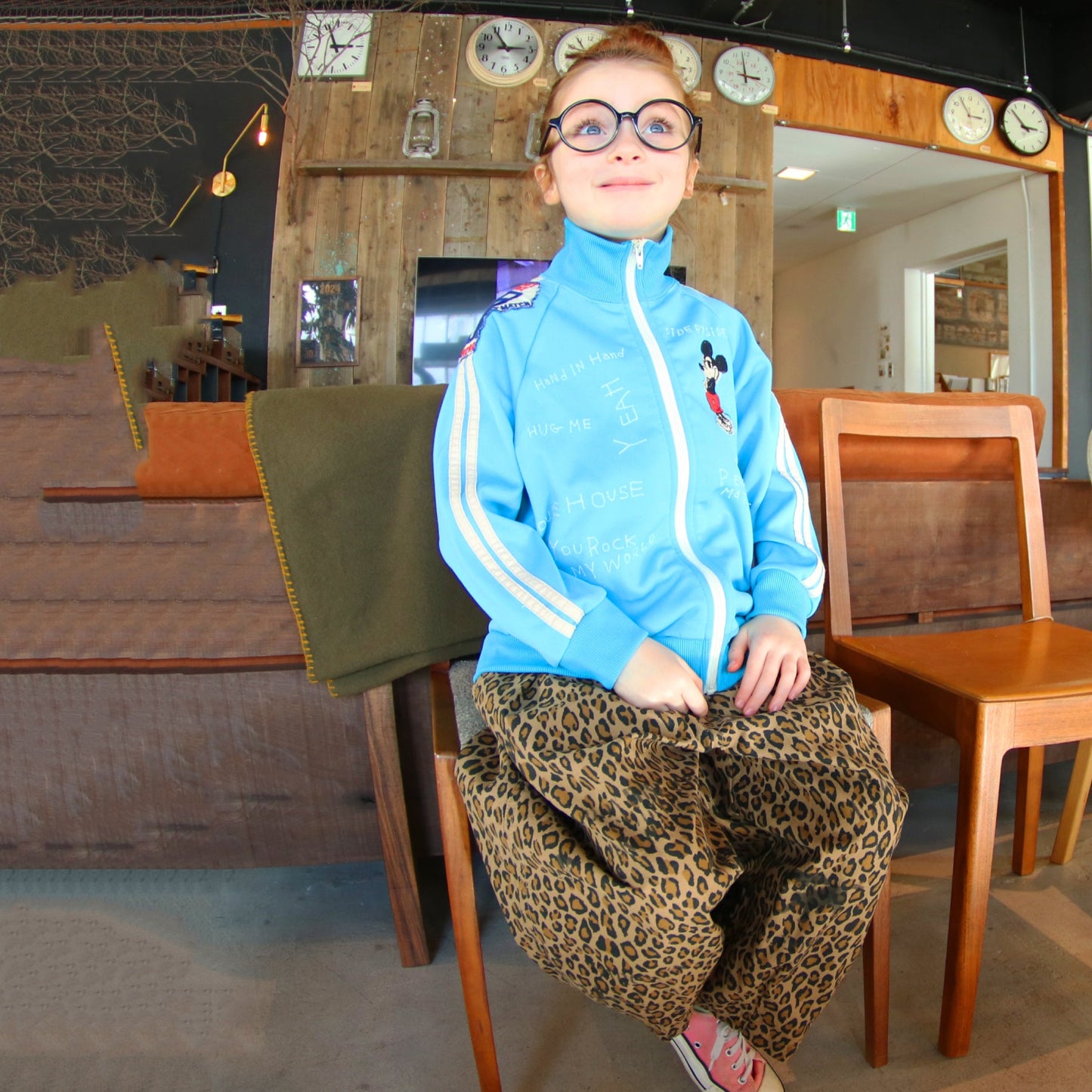 儿童棕色豹纹棉长裤