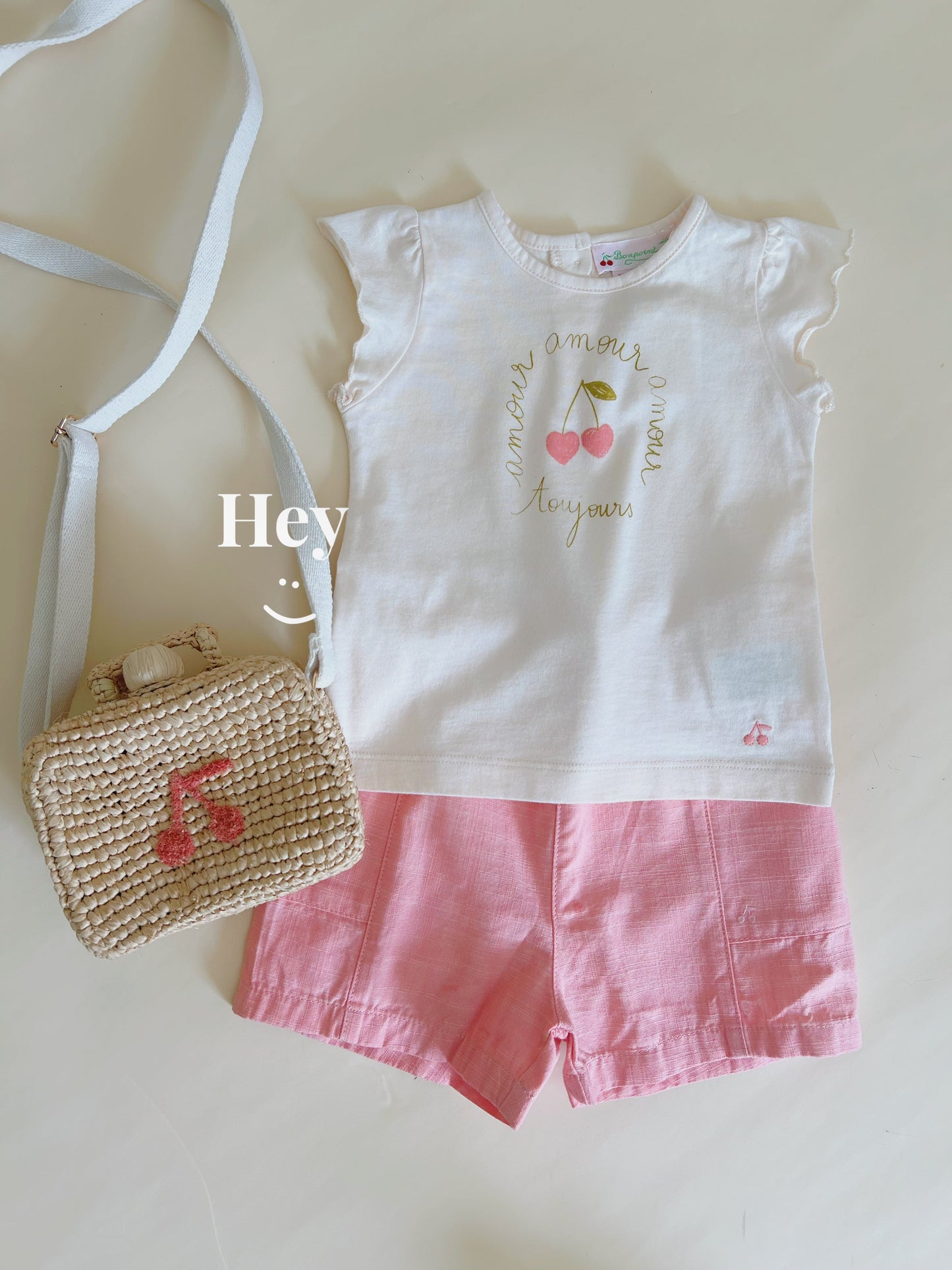 女婴粉色棉短裤