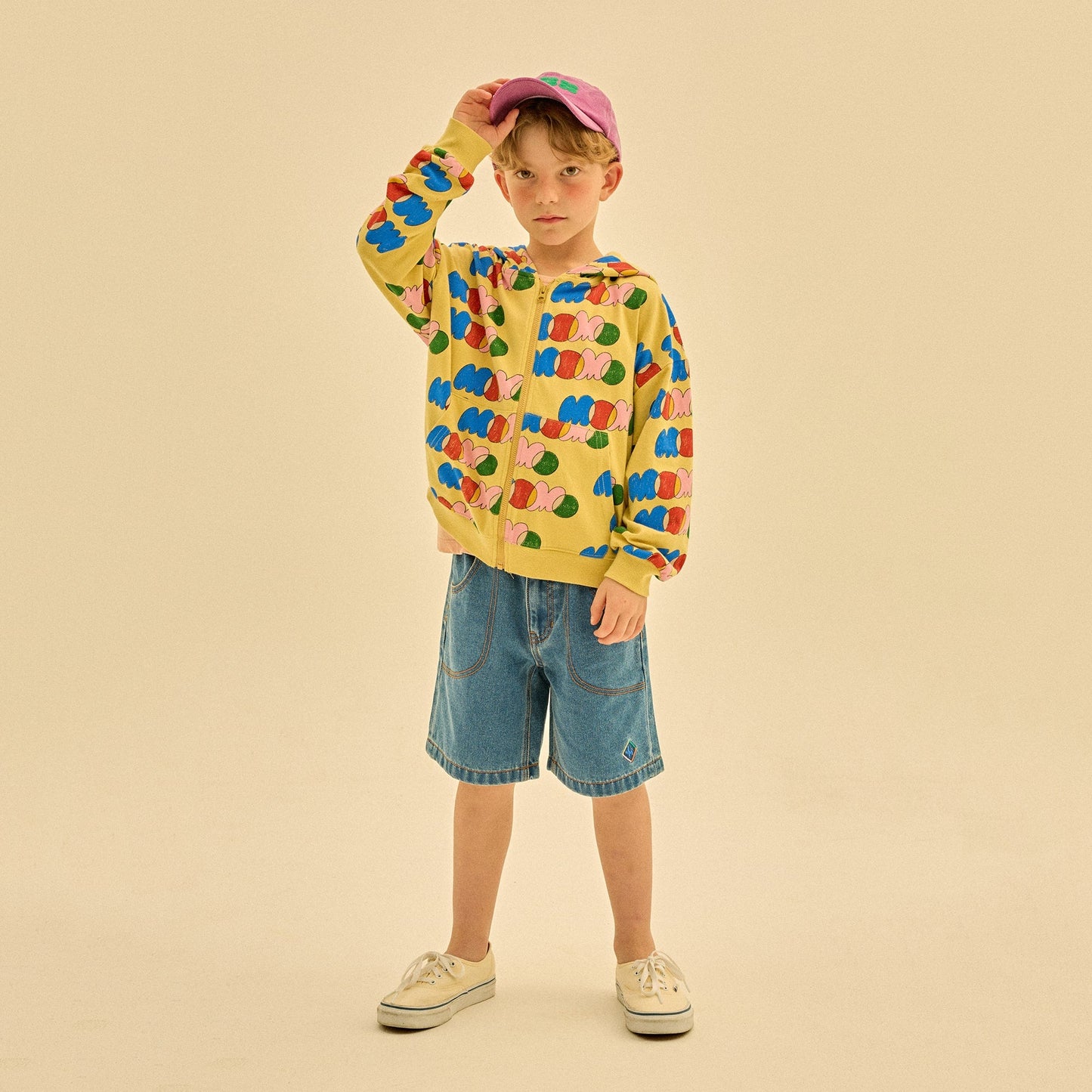 儿童蓝色牛仔短裤