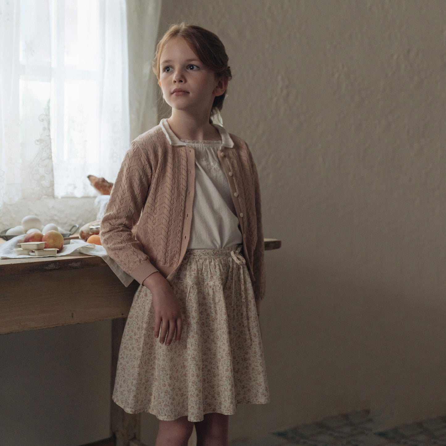 女童粉色针织开衫