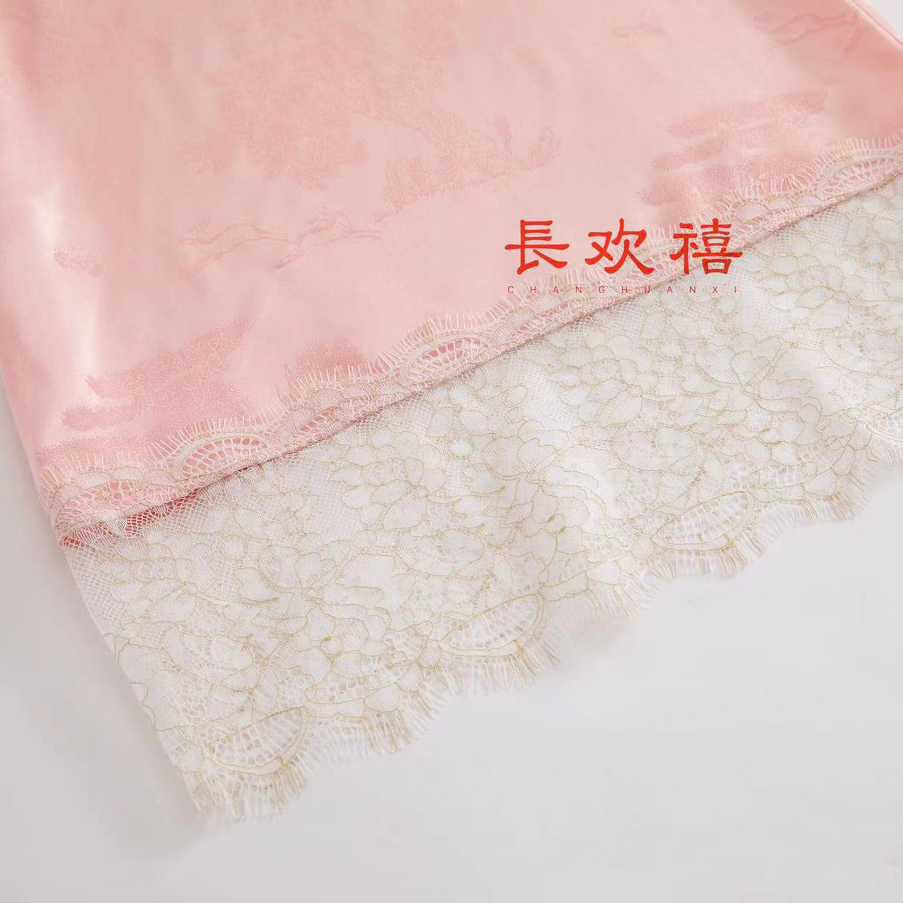 女童粉色"松林跃鹿"中式旗袍