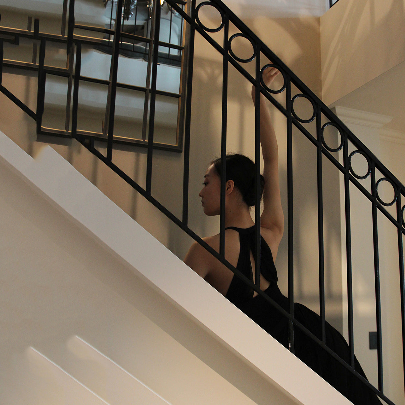 女士黑色芭蕾舞连体衣