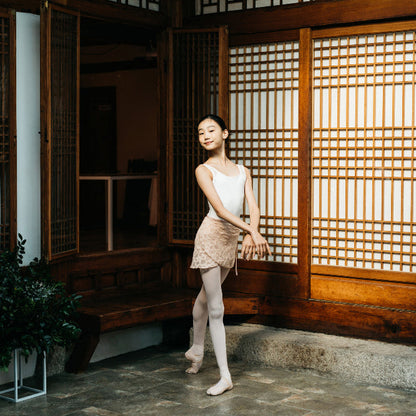 女童白色芭蕾舞连体衣