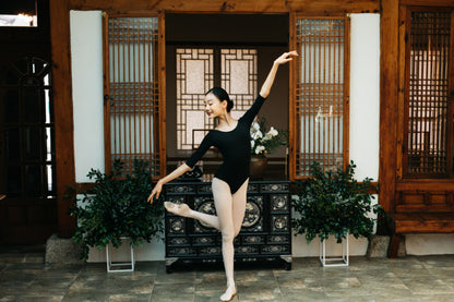 女童黑色芭蕾舞连体衣