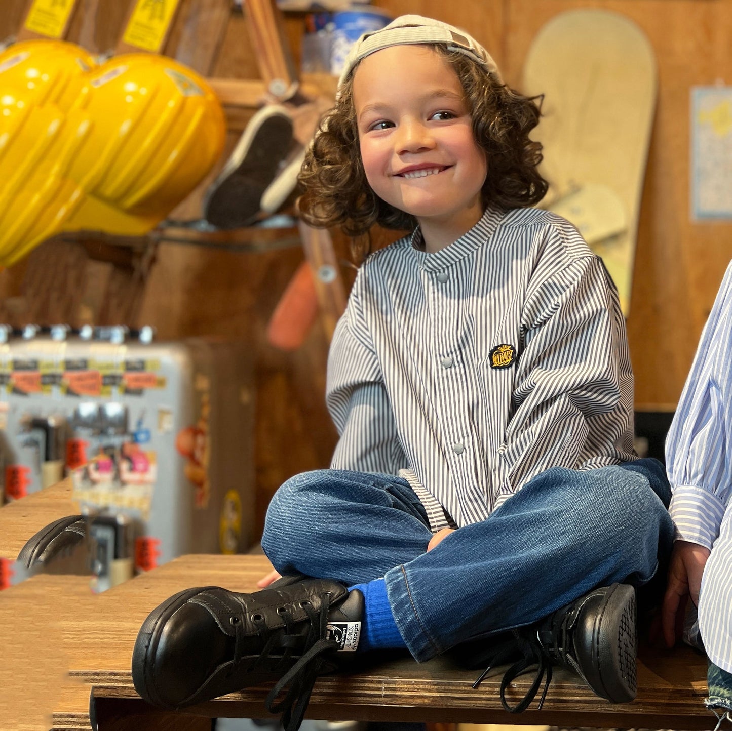 儿童藏青色条纹衬衫