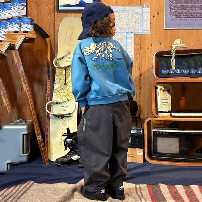 儿童深灰色长裤