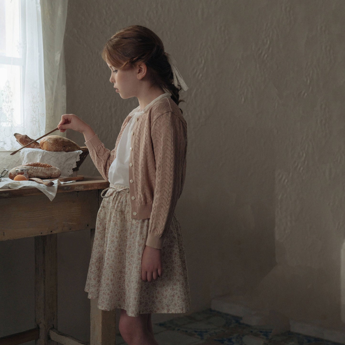 女童粉色针织开衫