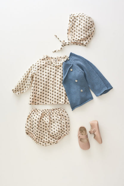 女婴米色棉衬衫