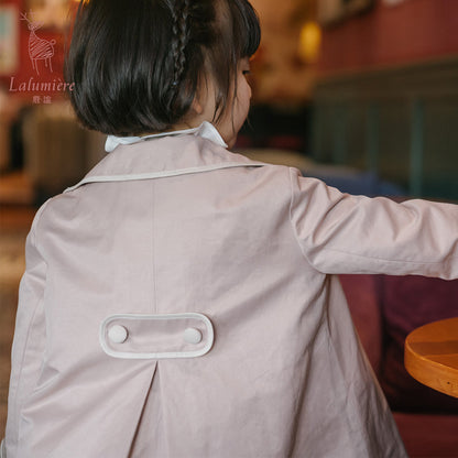 女童裸粉色短款风衣裙