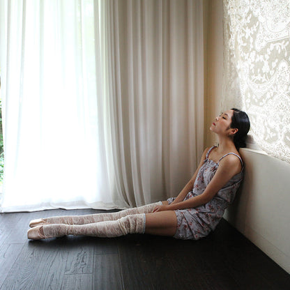 女士白色蕾丝护腿袜