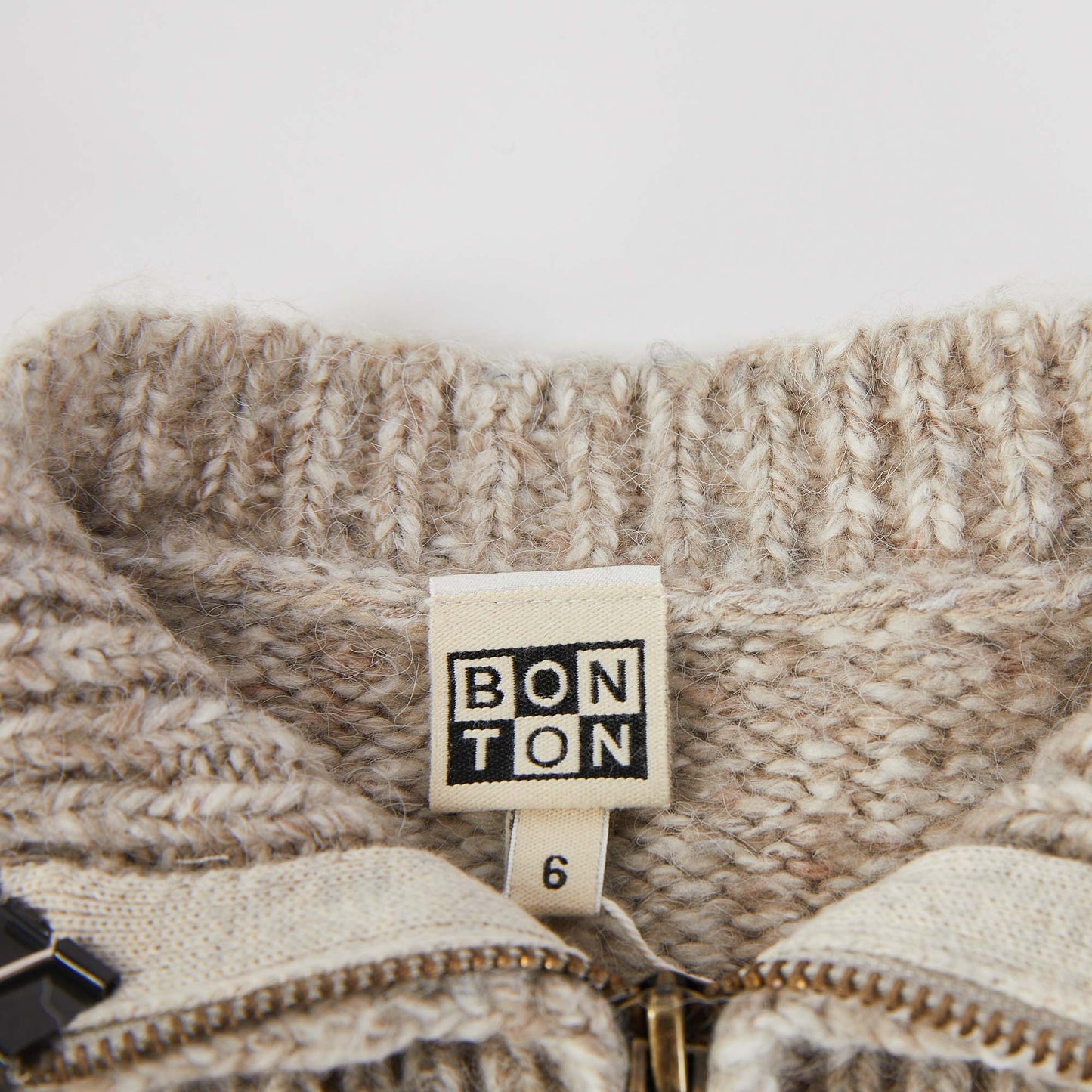 男童米色拉链开衫