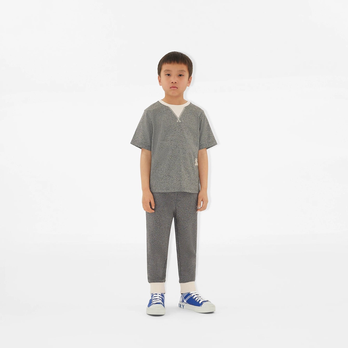 男童灰色棉T恤