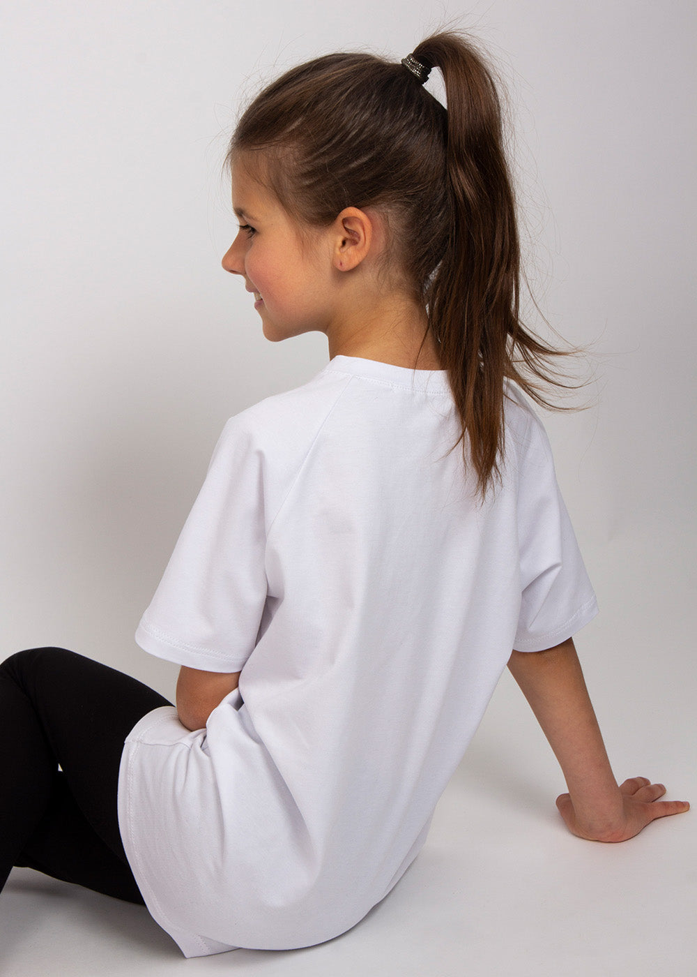 女童白色棉T恤