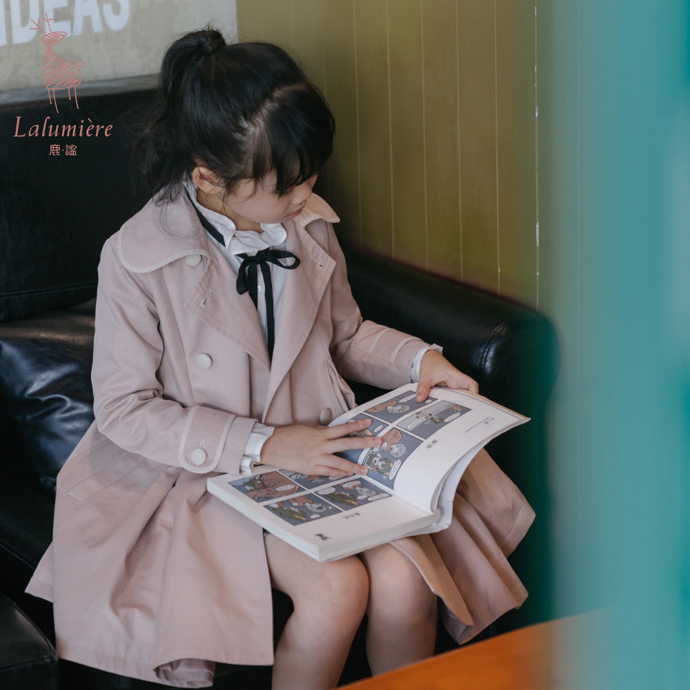 女童裸粉色长款风衣裙