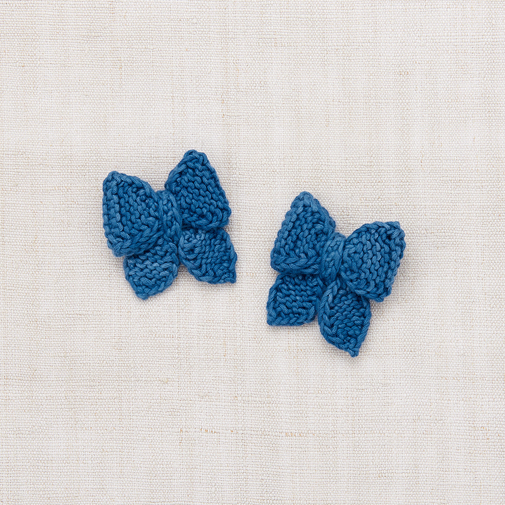 女童蓝色蝴蝶结发夹