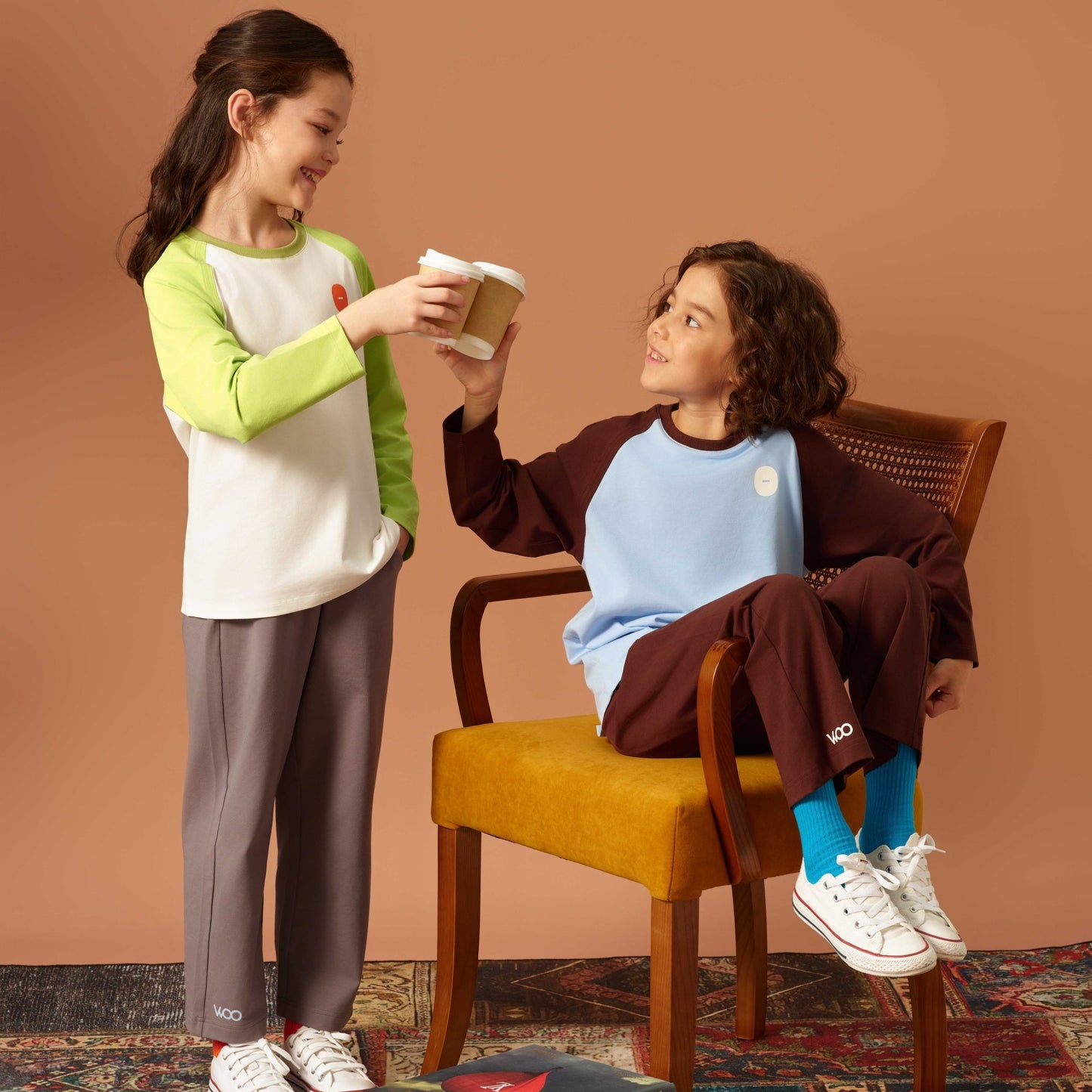 亲子款蓝棕色噗噗棉插肩长袖T恤