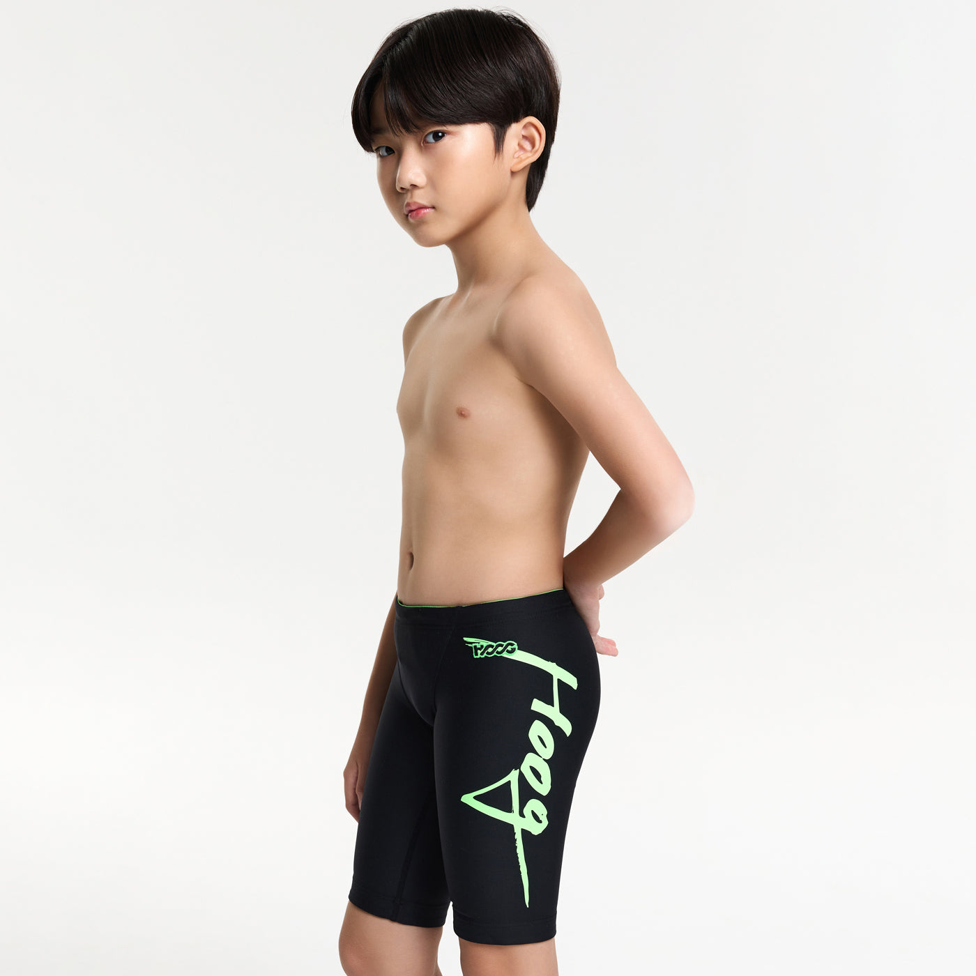 男童黑色Logo专业泳裤