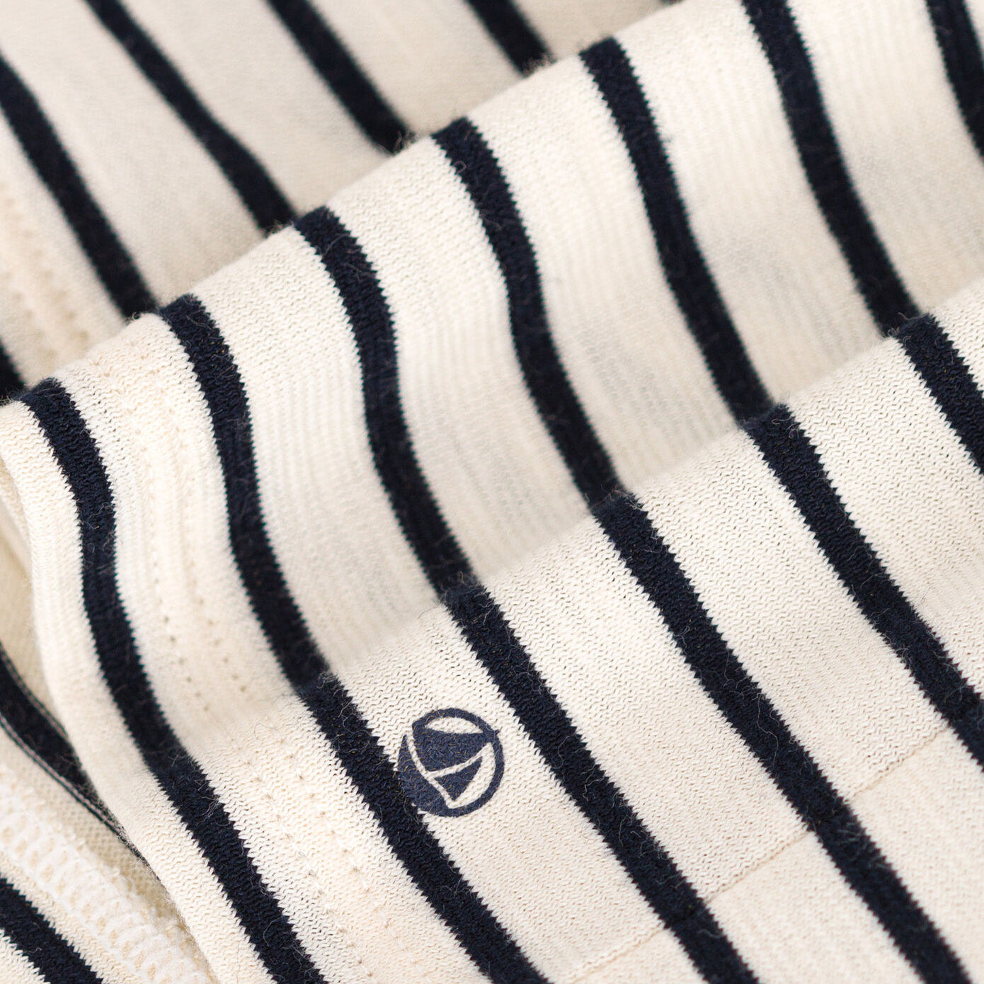 女婴藏青色条纹棉连衣裙