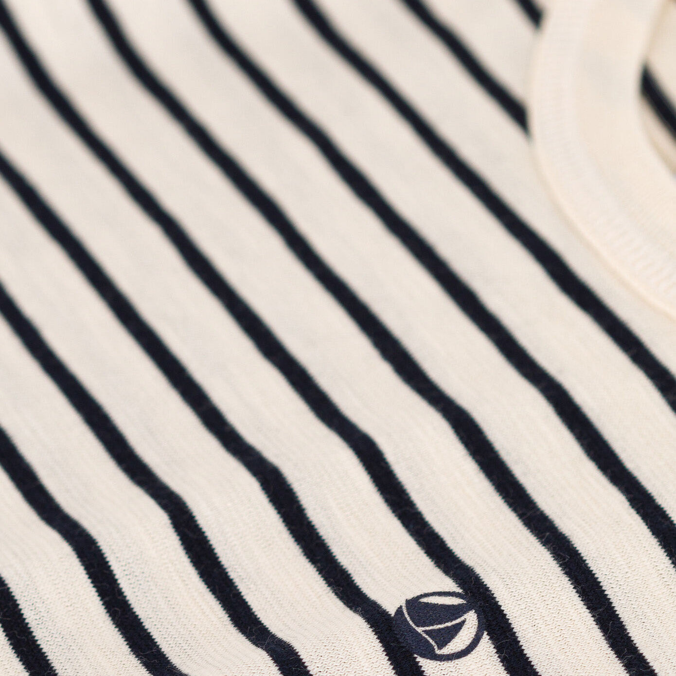 男童藏蓝色条纹棉T恤