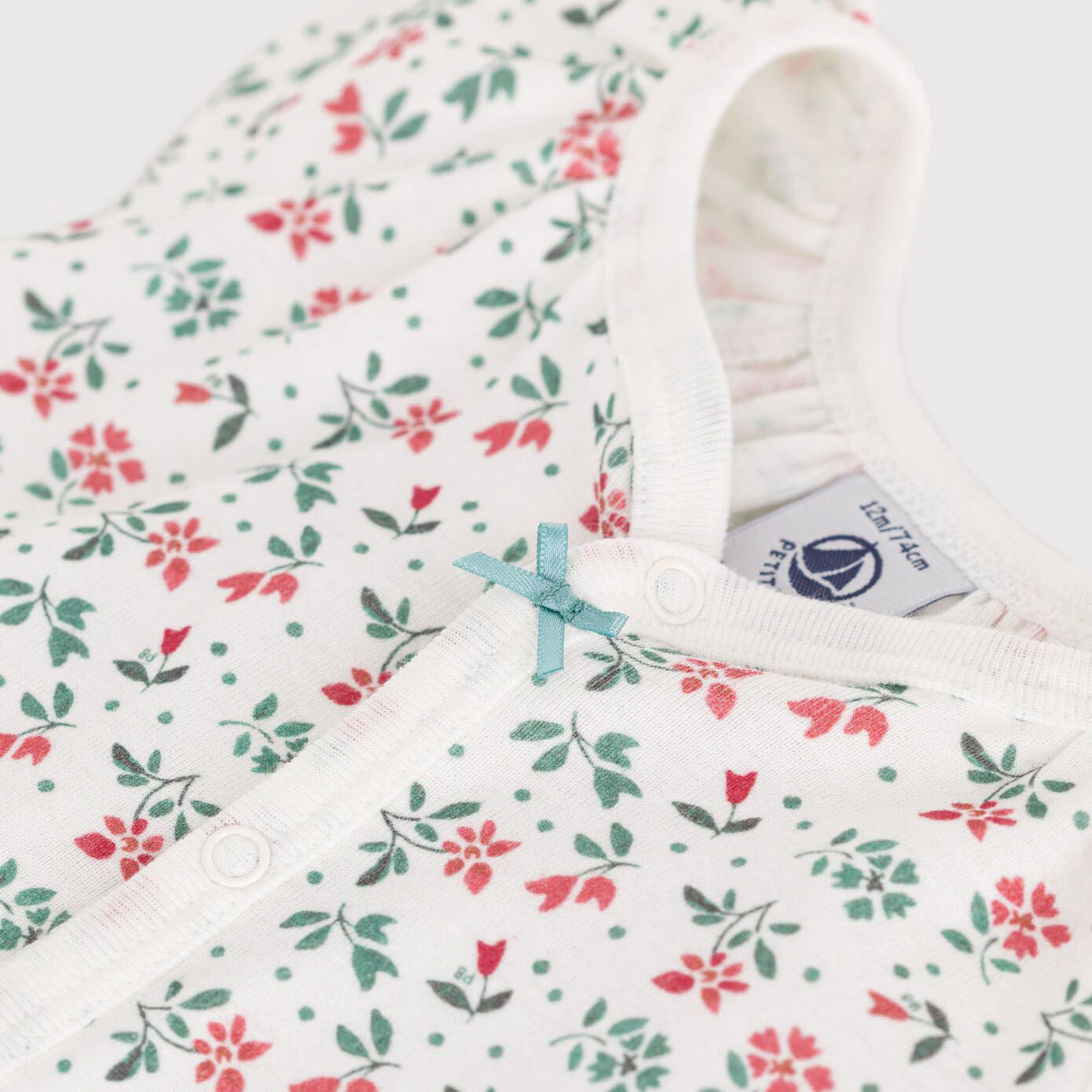 女婴白色碎花棉连体衣