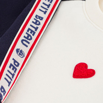 女童白色棉卫衣