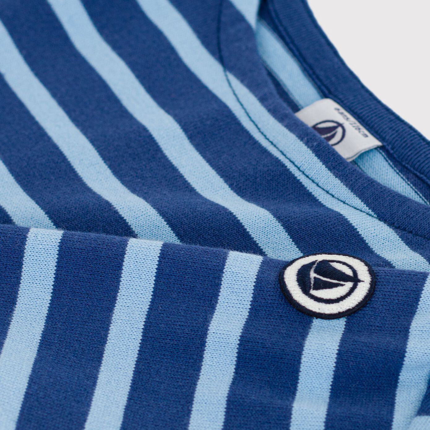 男童蓝色条纹棉T恤