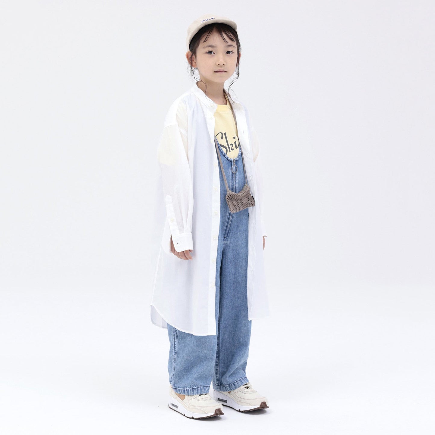 儿童白色长款衬衫