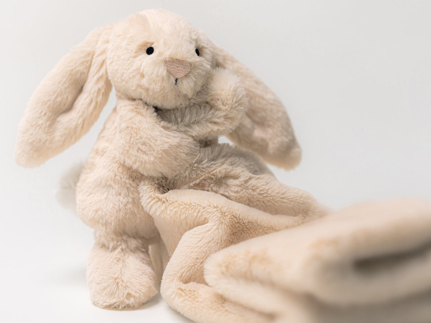 Bashful Luxe Willow Bunny 安抚奶嘴 象牙色（34 厘米）