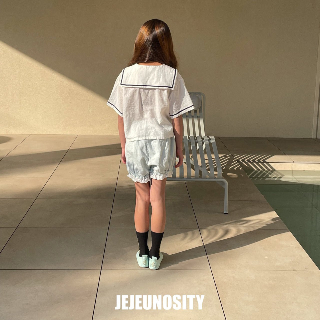 女童白色棉短裤