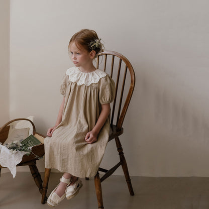 女童卡其色荷叶边棉连衣裙