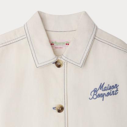 女士白色牛仔夹克