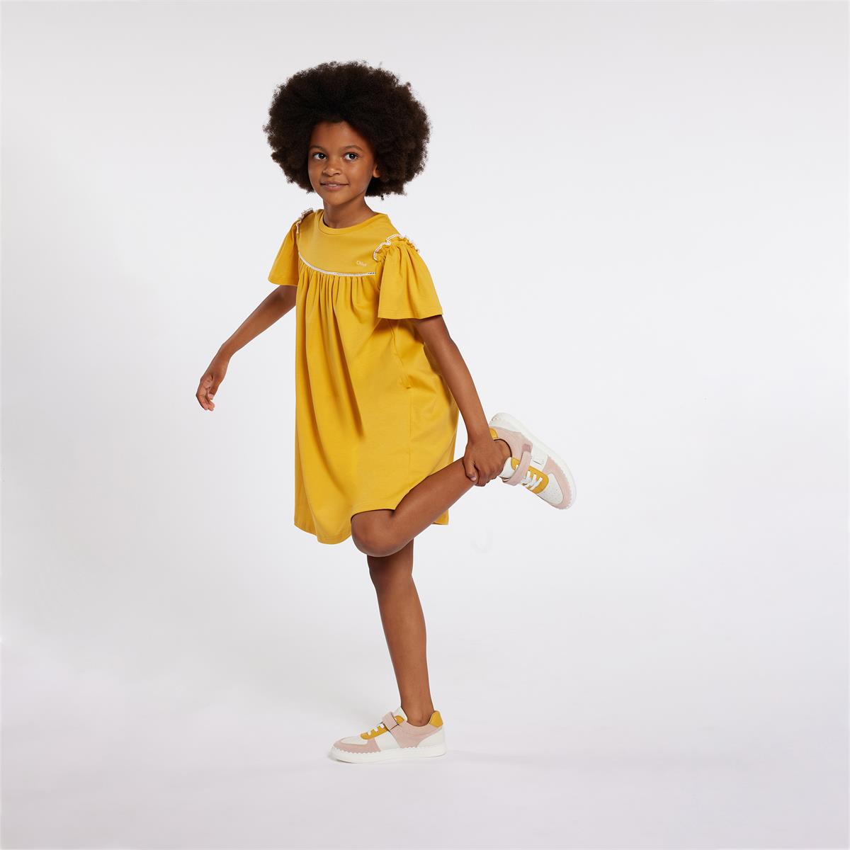 女童黄色棉连衣裙