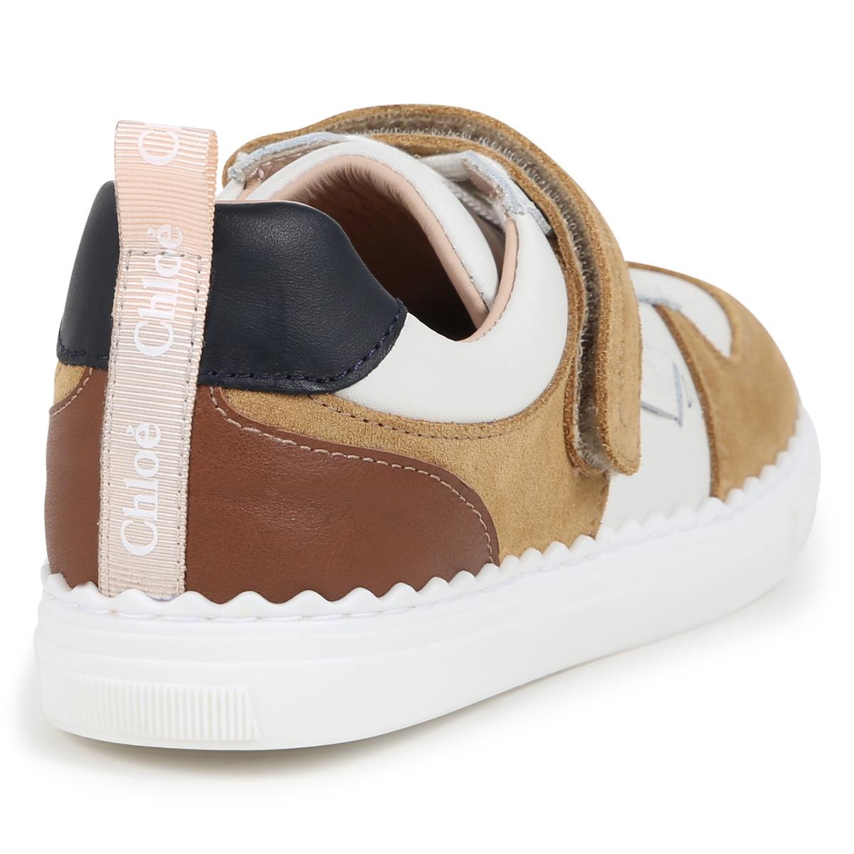 女童米色运动鞋