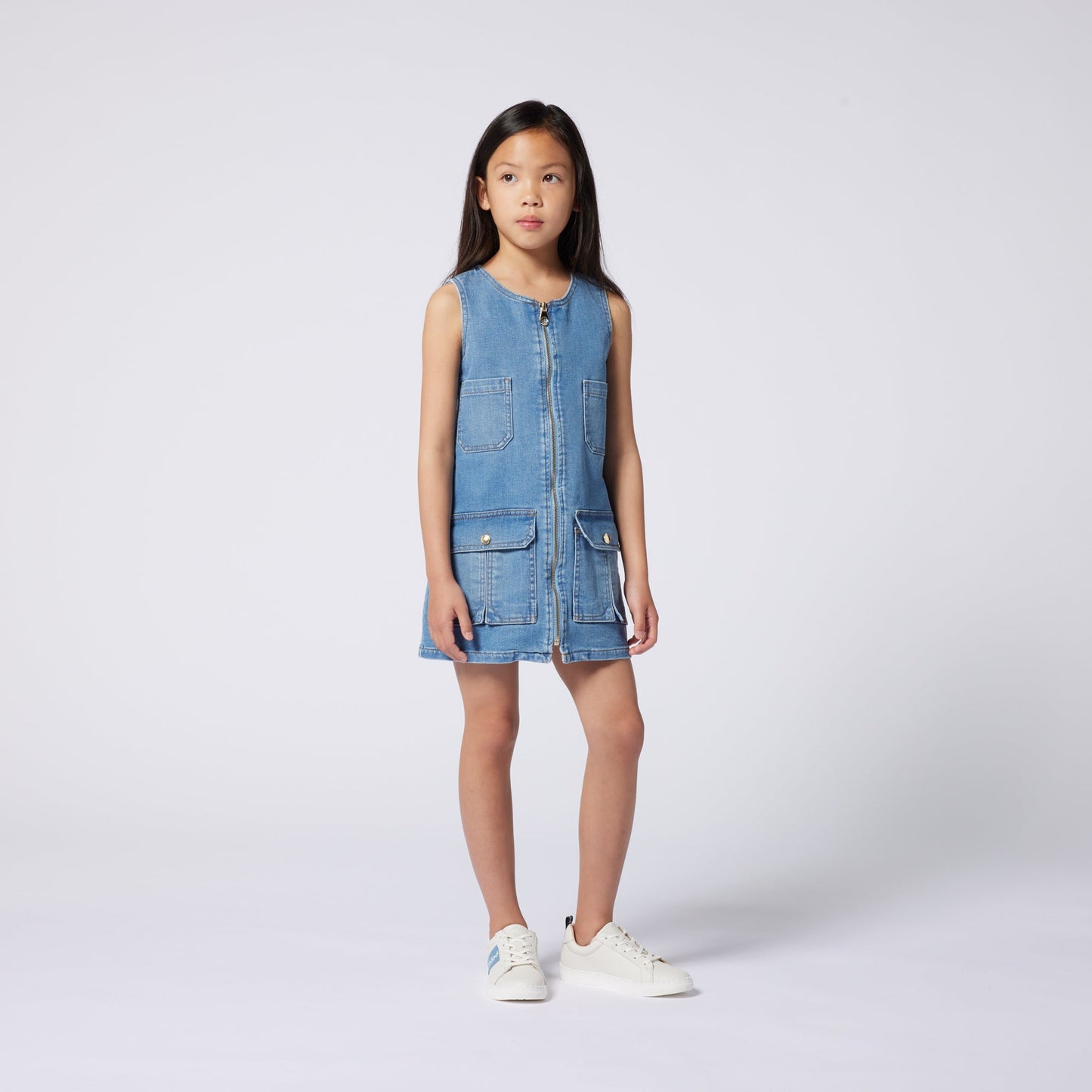 女童蓝色牛仔连衣裙