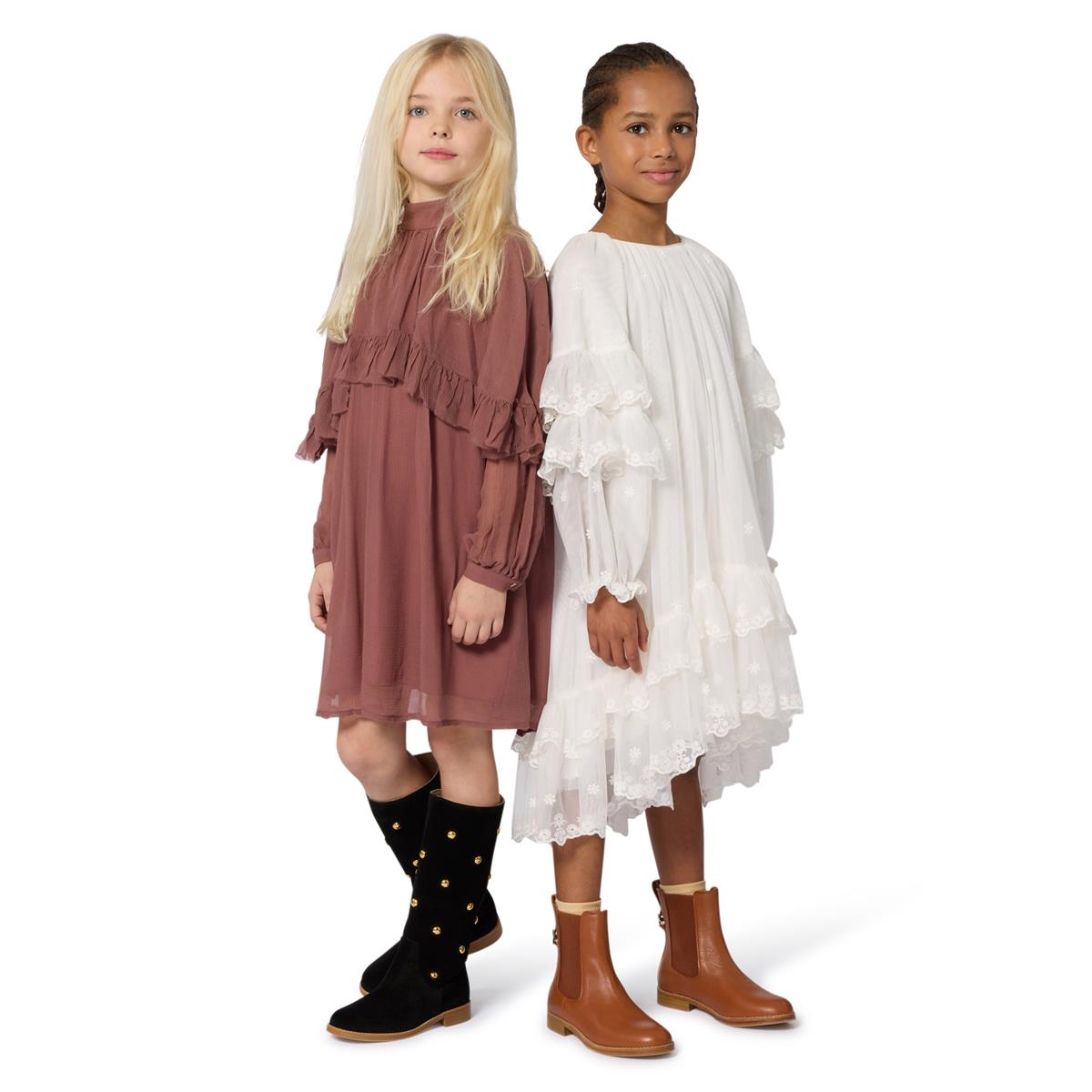 BOTTES