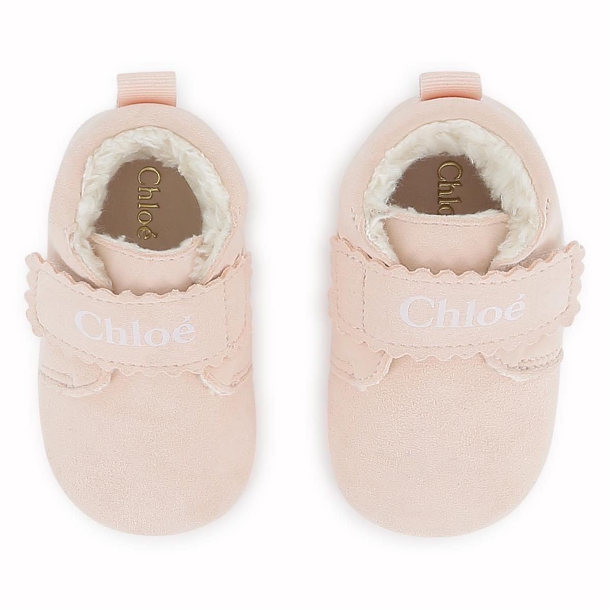 CHAUSSONS
