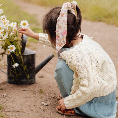 女童奶油白棉开衫