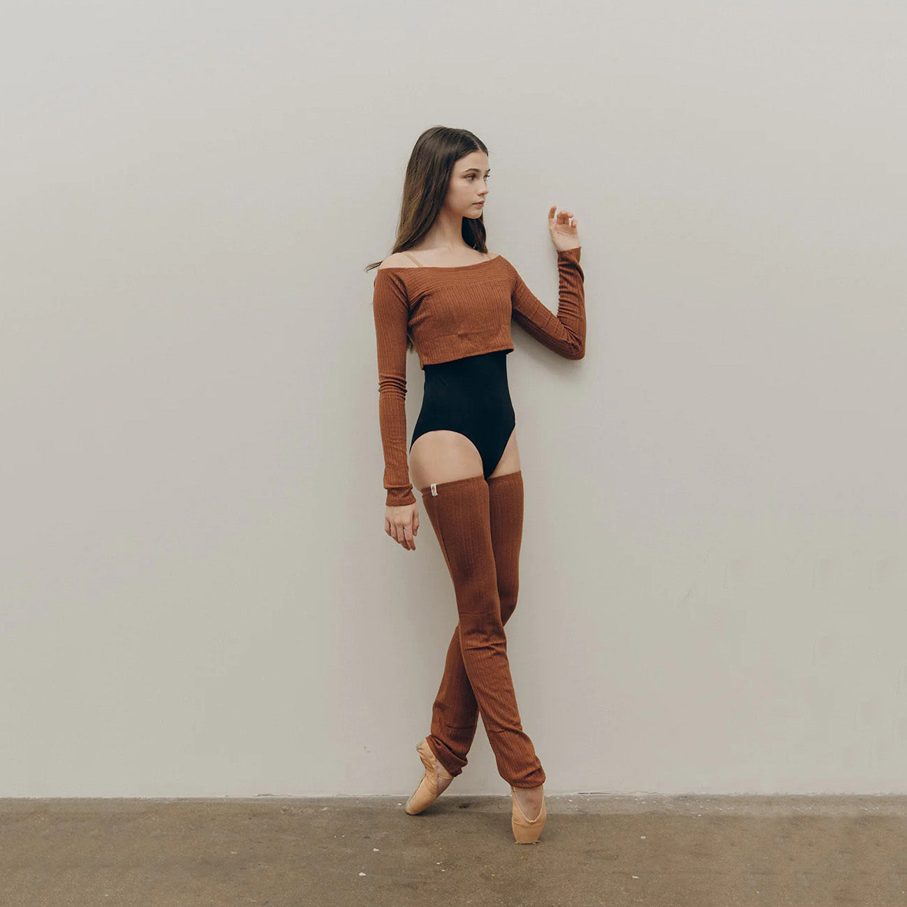 女童栗色芭蕾舞上衣