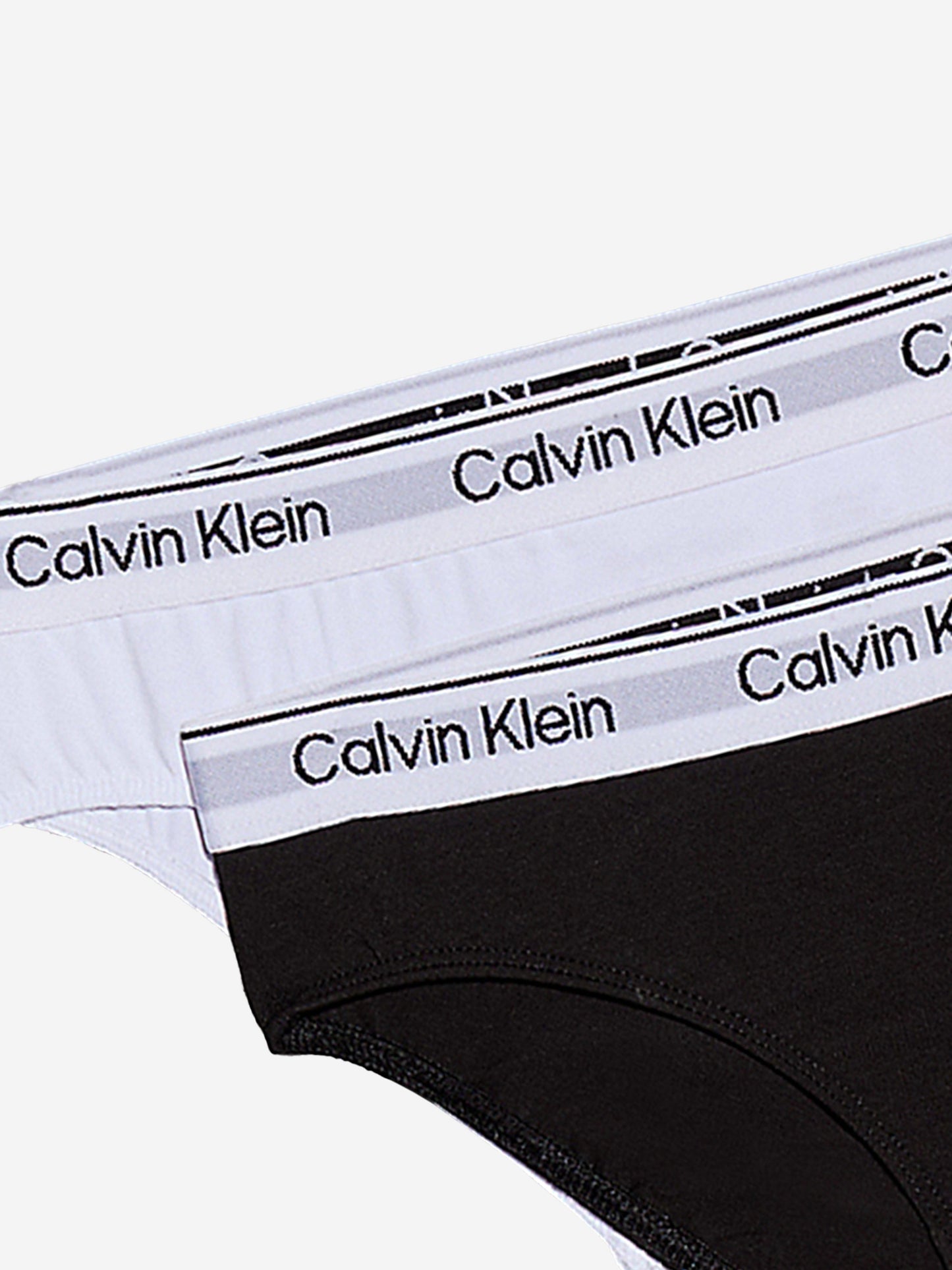 Calvin Klein Girls 2 Pack Bikini Knickers Set in Multicolour