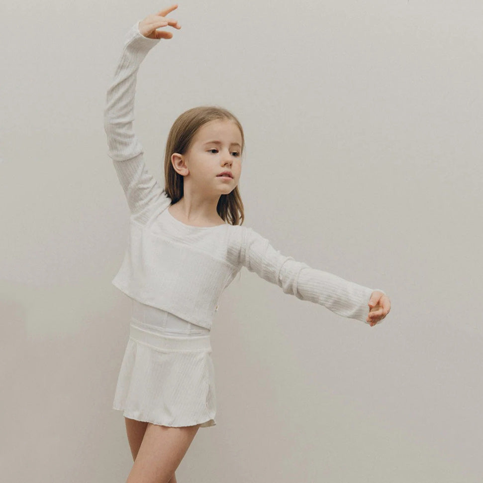 女童白色芭蕾舞上衣