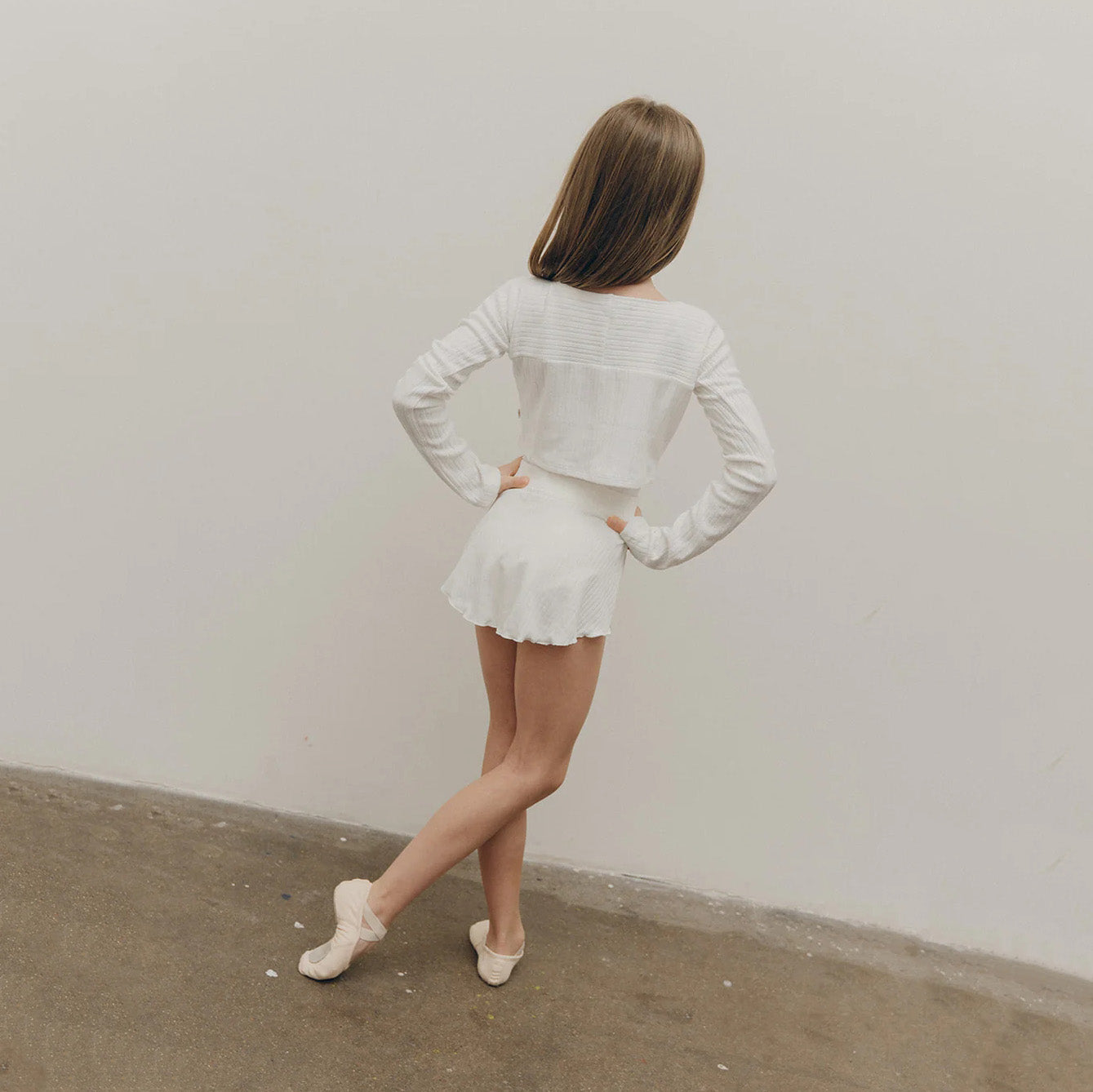 女童白色芭蕾舞上衣