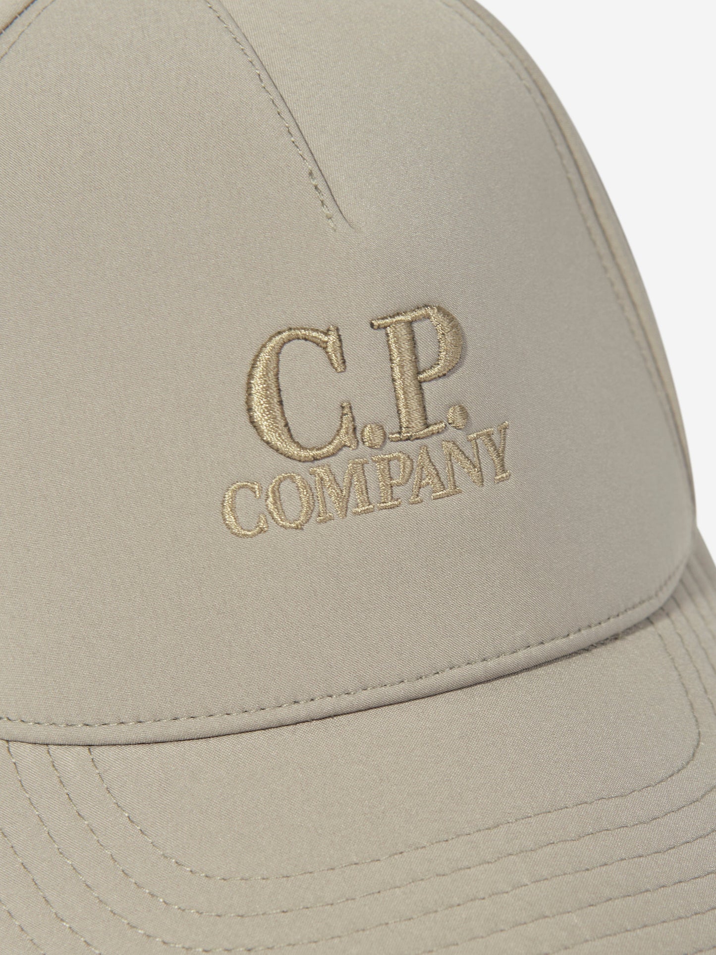 CP Company 男童棕色徽标帽