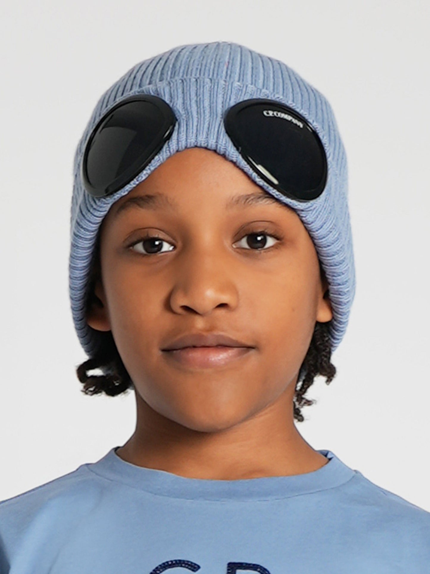 CP Company 男孩护目镜无檐便帽（灰色）