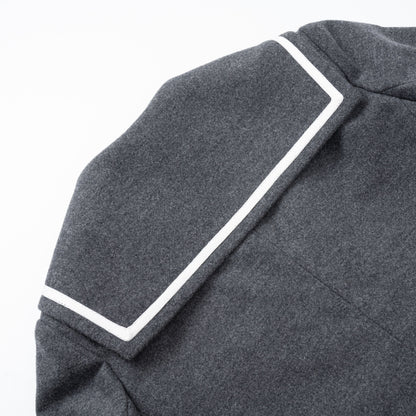 女童灰色毛呢上衣