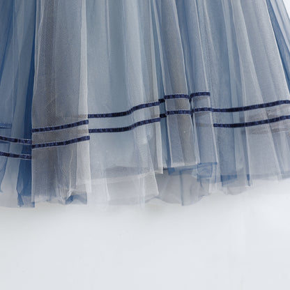 女童海蓝色编织吊带娃娃裙