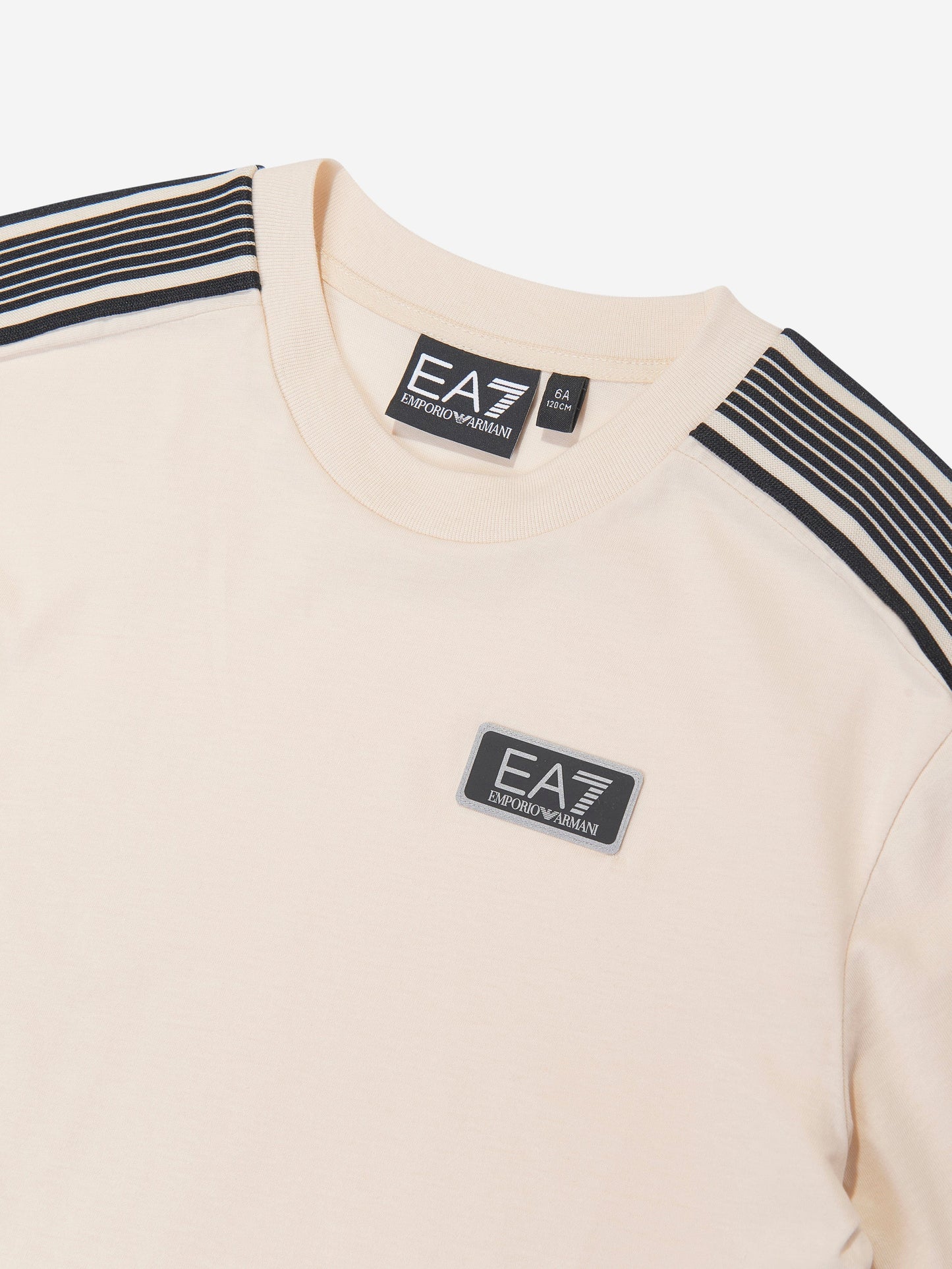 EA7 Emporio Armani 男童徽标 T 恤（米色）