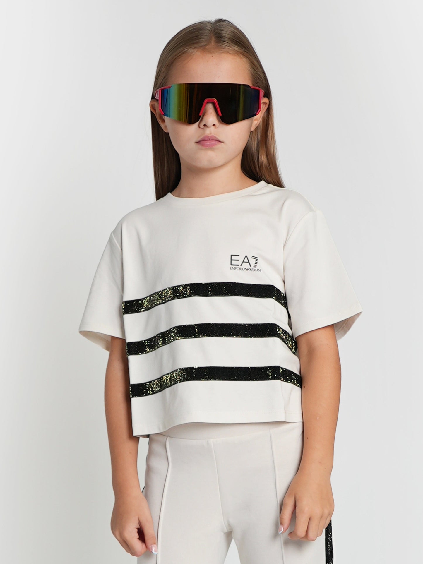 EA7 Emporio Armani 女童条纹徽标 T 恤（米色）